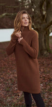 Charger l'image dans la galerie, Robe pull laine côtelée KAFFE