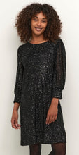 Laden Sie das Bild in den Galerie-Viewer, Schwarzes Paillettenkleid von KAFFE