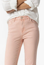 Laden Sie das Bild in den Galerie-Viewer, Lachsrosa Tiffosi Jeans