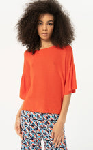 Laden Sie das Bild in den Galerie-Viewer, SURKANA Korallen-Lyocell-Pullover