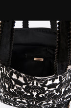 Laden Sie das Bild in den Galerie-Viewer, SURKANA gesteppte Einkaufstasche aus Baumwolle