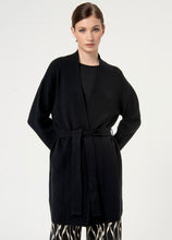 Laden Sie das Bild in den Galerie-Viewer, SURKANA Schwarze Strickjacke