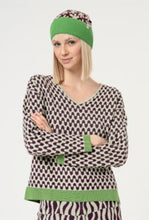 Laden Sie das Bild in den Galerie-Viewer, SURKANA Viskosepullover