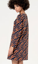 Laden Sie das Bild in den Galerie-Viewer, SURKANA kurzes Kleid mit Zebra-Print
