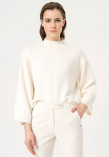 Laden Sie das Bild in den Galerie-Viewer, SURKANA ecru gerade Hose