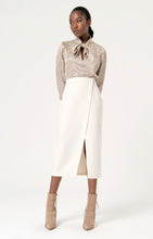 Laden Sie das Bild in den Galerie-Viewer, SURKANA ecru langer Schlitzrock