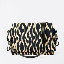 Laden Sie das Bild in den Galerie-Viewer, SURKANA Stepptasche