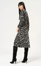 Charger l'image dans la galerie, Robe longue SURKANA