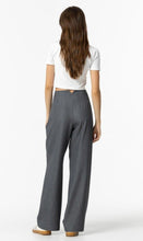 Laden Sie das Bild in den Galerie-Viewer, Tiffosi Bundfaltenhose mit weitem Bein