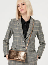 Laden Sie das Bild in den Galerie-Viewer, SURKANA Beutel mit goldenem Glitzer-Metallic