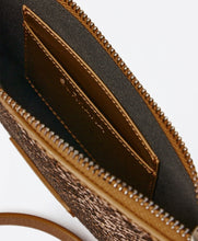 Laden Sie das Bild in den Galerie-Viewer, SURKANA Beutel mit goldenem Glitzer-Metallic