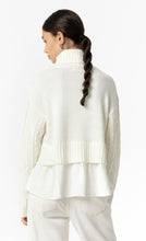 Laden Sie das Bild in den Galerie-Viewer, Ecrufarbener 2-in-1-Pullover mit hohem Kragen von Tiffosi