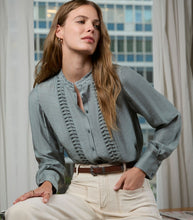 Laden Sie das Bild in den Galerie-Viewer, Chemise SURKANA bleu acier