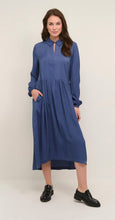 Laden Sie das Bild in den Galerie-Viewer, Kaffe KAamilia langes Kleid
