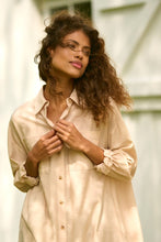 Laden Sie das Bild in den Galerie-Viewer, KAFFE Oversize-Langtunika