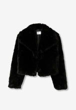 Laden Sie das Bild in den Galerie-Viewer, Veste courte Tiffosi femme – Fausse fourrure noir chic | 3e Acte
