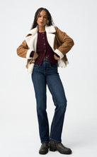 Laden Sie das Bild in den Galerie-Viewer, Veste Tiffosi en suédine camel Douceur,style et caractère
