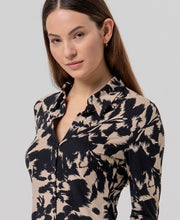 Charger l'image dans la galerie, Chemise Femme Imprimée Abstraite Noir et Nude Surkana — Manches Longues

